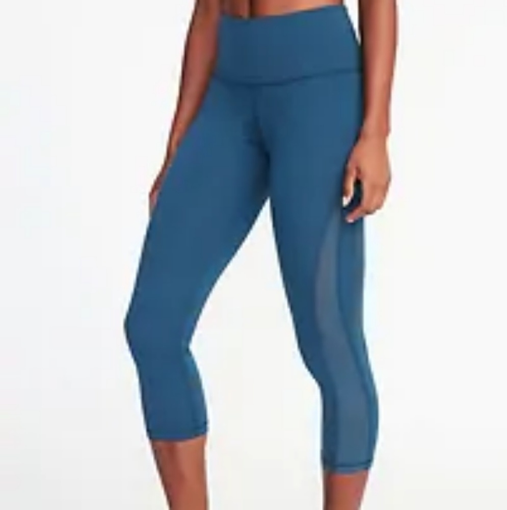 High-Rise Side-Mesh Compression workout Crops